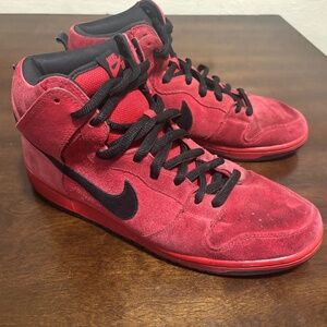 Nike Dunk High Pro SB 'Sport Red' (Red Devil) size 10.5 2011 vtg